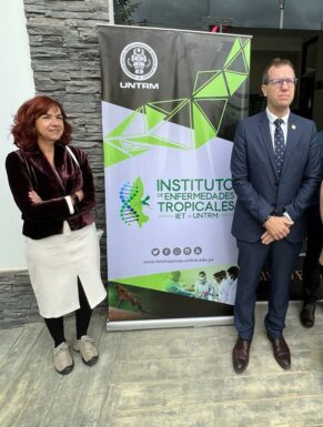 Antonia Jiménez y David Naranjo en el IET-UNTRM