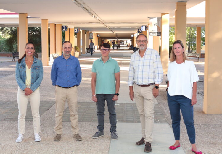 Rocío de la Bella Garzón, Josué García Amián, David Alarcón Rubio, Guillermo López-Lluch y Cristina Fernández Portero