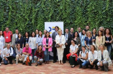 Participantes en la asamblea de AUnETI en la sede de la UPO en Carmona