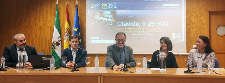 Juan Veiga, José Luis de Augusto, J.A. Sánchez Medina, Julia Casanova y Ana Pérez