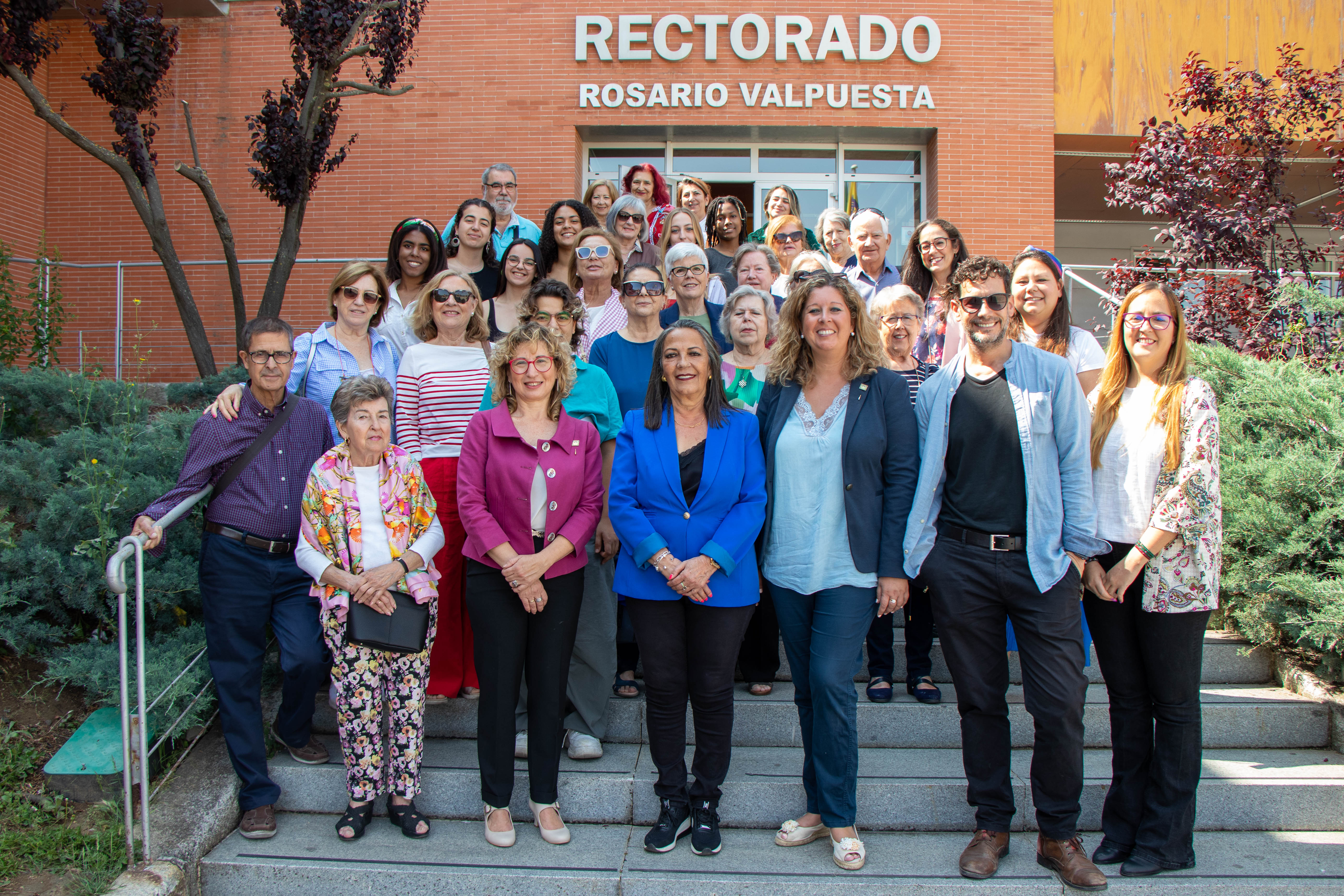 articipantes en el proyecto intergeneracional ‘Mayores y jóvenes con los ODS