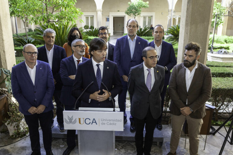 Comparecencia de los rectores andaluces en la UCA