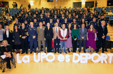 Foto de familia tras la entrega de los Premios del Deporte