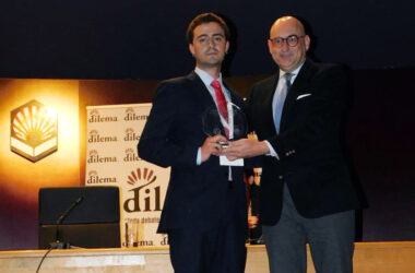 José Pérez y José Jesús Albert, director del Aula de Oratoria y Debate de la UCO