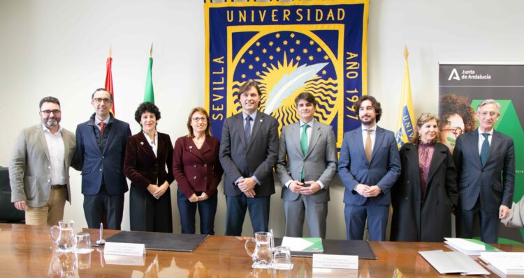Francisco Javier Ramos, José María Prieto, Amapola Povedano, Laura López, Francisco Oliva, Daniel Escacena, Francisco Javier González, Concepción Ruiz y Miguel Ángel Arauz