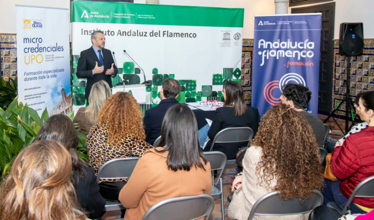 David Cobos en la clausura del curso 'Gestión Cultural del Flamenco'