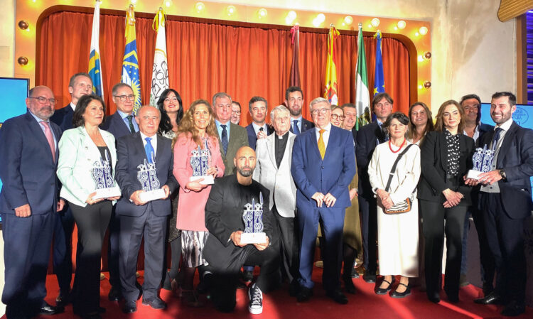Premiados y asistentes a la V Gala de Premios de la ESHS