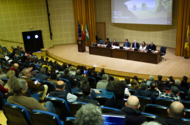 Sesión constituyente del Claustro Universitario
