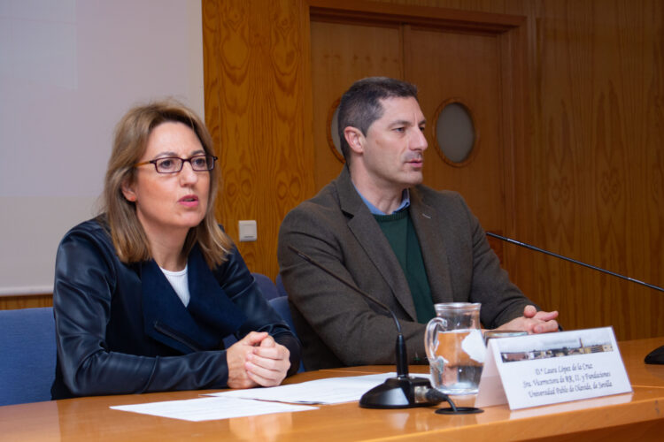 Laura López de la Cruz junto a Juan Pedro López Peñalver. 