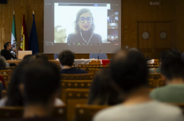 Frrancesca Albanese durante su videoconferencia