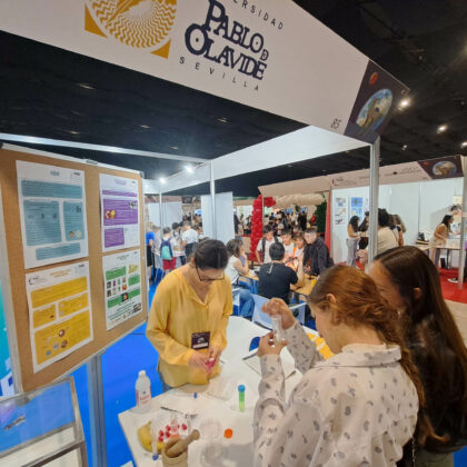 Stand de la UPO en la Feria de la Ciencia 2024.