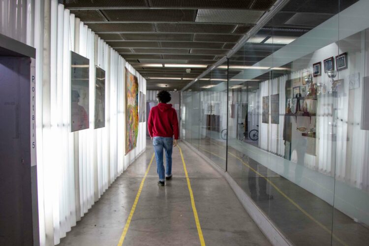 Un residente en la Flora Tristán, que ha celebrado este curso su 20º aniversario