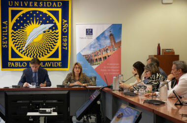Francisco Oliva y Laura López de la Cruz durante el Patronato de la Fundación