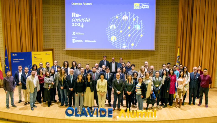 Foto de familia de Re-Conecta 2024