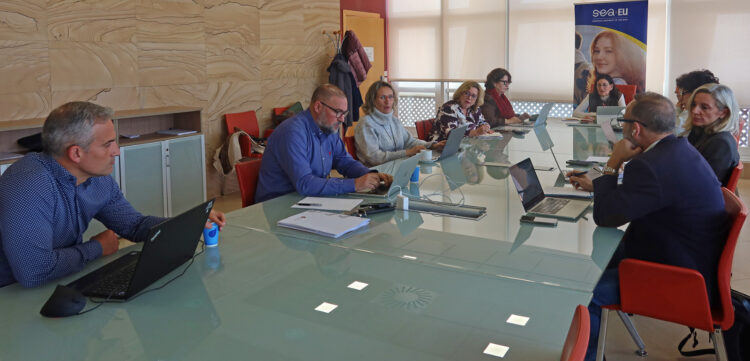 Los Vicerrectorados de Estudiantes de las Universidades Públicas de Andalucía reunidos en la sectorial en Cádiz.