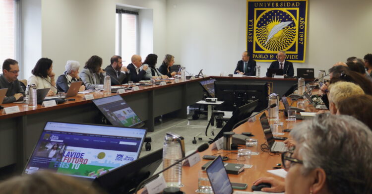 Mesa Sectorial andaluza del PTGAS reunida en el Rectorado de la UPO