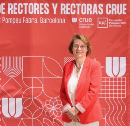 Eva Alcón continuará un a año más como presidenta de CRUE