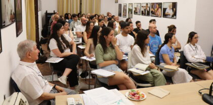 José Mª Delgado (izquierda) en el XVIII Curso Nacional de Neurociencia.