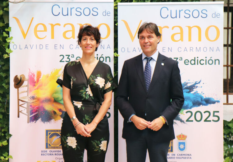 Elma Sáiz y Francisco Oliva en la sede de los Cursos de Verano