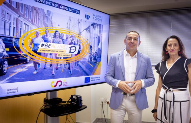 Antonio Fernández y África Calvo, responsables de Salud y Deporte en la UPO