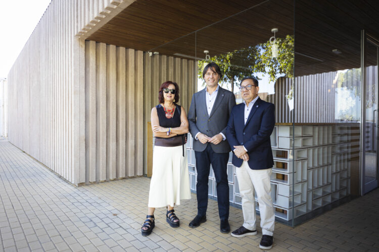 Antonia Jiménez, Francisco Oliva y Juan R. Tejedo en el nuevo Animalario