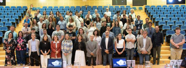 Foto de familia de la inauguración de la IX edición de FEVIDA