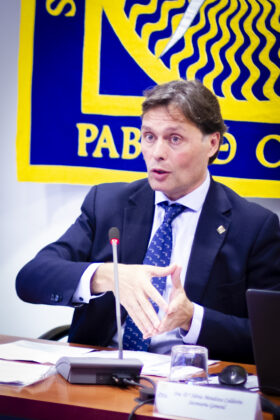 Francisco Oliva en el Consejo de Gobierno