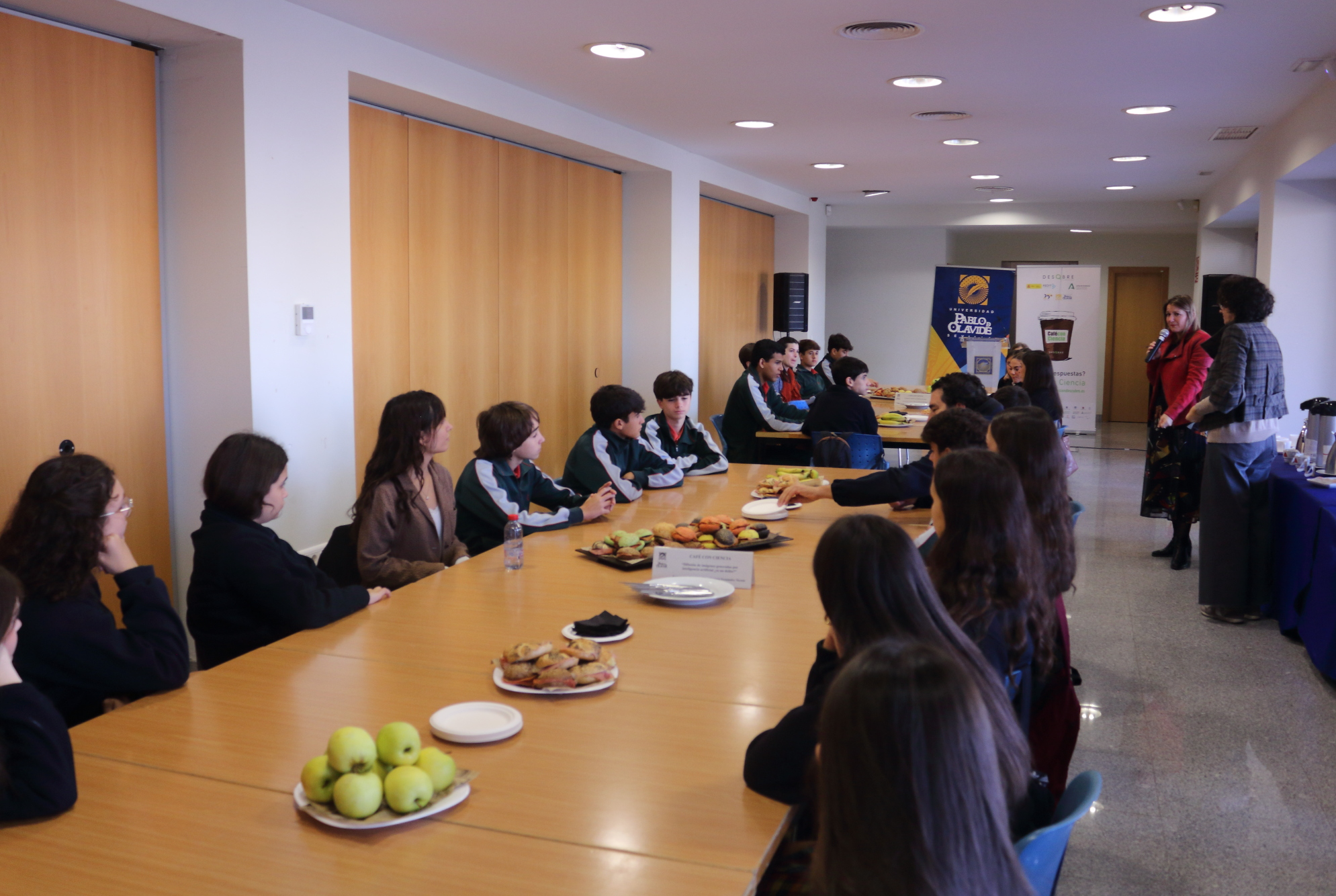 Imagen https://www.upo.es/diario/wp-content/uploads/2025/11/CafeconCiencia08.jpg