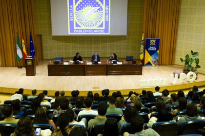 Acto inaugural de los Másteres Universitarios en el Paraninfo