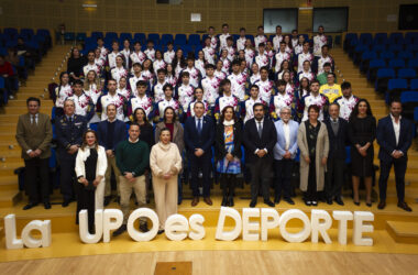 Foto de Familia de la V Gala de los Premios del Deporte de la UPO