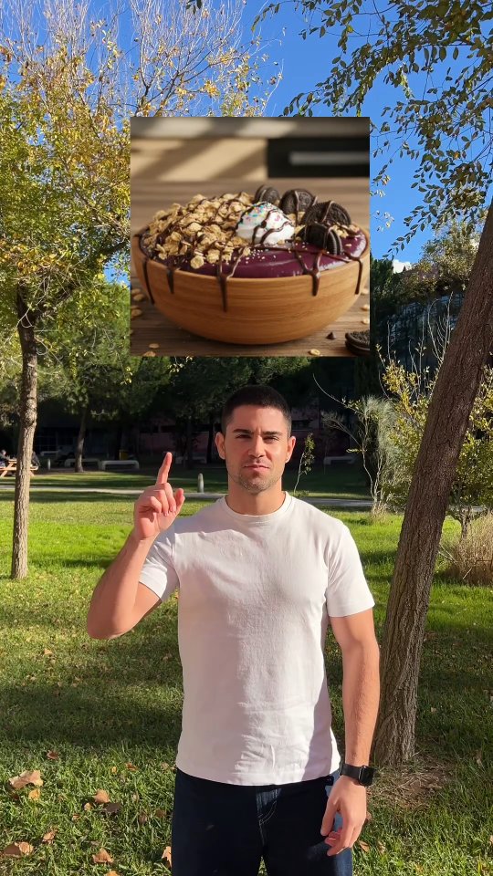 🥣 ¿El acái es tan saludable como parece… o es puro postureo?

Seguro que lo has visto en bowls perfectos de Instagram, pero ¿qué dice realmente la ciencia? 🤔

👉 David lo explica claro y nos da alternativas más asequibles y saludables.

📊 Al final del vídeo te dejamos una infografía resumen para que te quedes con lo más importante.

#NutriciónUPO #SaludConCiencia #LaOlavideEresTú