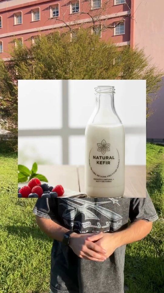 🥛 Cada vez lo vemos más en el supermercado, pero ¿qué es realmente el kéfir y por qué se le conoce como el rey de los probióticos?

Se trata de un lácteo fermentado, más complejo que el yogur, elaborado a partir de nódulos con bacterias y levaduras beneficiosas. Destaca por su alta densidad nutricional y por su papel en el equilibrio de la microbiota intestinal, lo que puede contribuir a una mejor digestión y al funcionamiento del sistema inmunitario.

Eso sí, como ocurre con muchos alimentos que se ponen de moda, no es mágico ni imprescindible, y no todas las personas lo toleran igual 🤔

🥛 Kéfir: pequeño, fermentado y con mucho que decir 👀

Cada vez lo vemos más en el supermercado, pero ¿qué es realmente el kéfir y por qué se le conoce como el rey de los probióticos?

Se trata de un lácteo fermentado, más complejo que el yogur, elaborado a partir de nódulos con bacterias y levaduras beneficiosas. Destaca por su alta densidad nutricional y por su papel en el equilibrio de la microbiota intestinal, lo que puede contribuir a una mejor digestión y al funcionamiento del sistema inmunitario.

Eso sí, como ocurre con muchos alimentos que se ponen de moda, no es mágico ni imprescindible, y no todas las personas lo toleran igual 🤔

La clave sigue siendo una alimentación variada, equilibrada y adaptada a cada persona.

👉 Síguenos en la siguiente UPOPíldora sobre Nutrición Saludable y Dietética.

#Kéfir #Nutrición #SaludConCiencia #LaOlavideEresTú