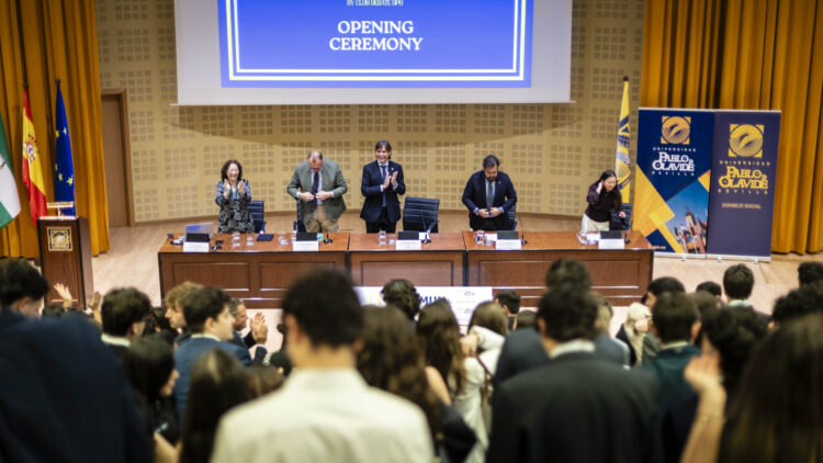 Inauguración de SevIMUN 2026 en el Paraninfo