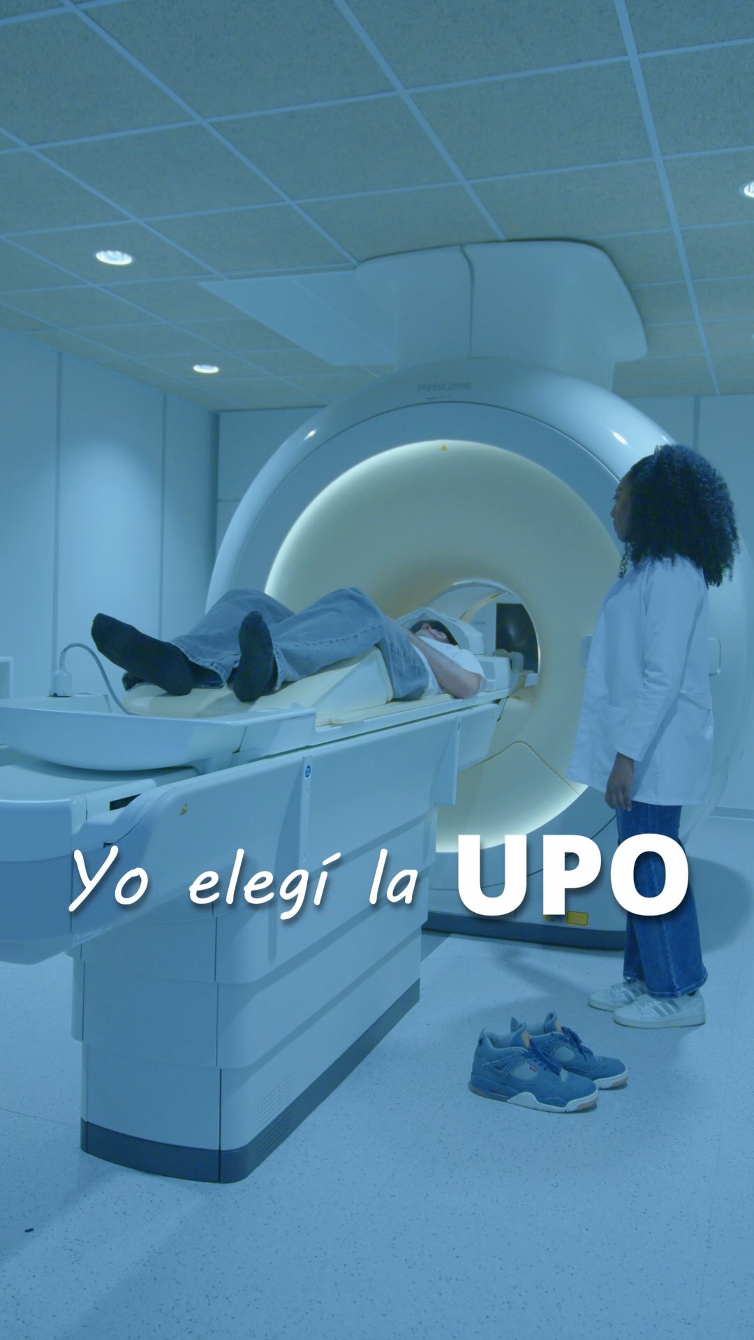 🎬 Si estás pensando en tu paso a la vida universitaria, elige la UPO.

Y si lo tuyo es la ciencia, la investigación o entender cómo funciona el mundo que nos rodea, la Facultad de Ciencias Experimentales es tu sitio.

Aquí aprenderás desde la práctica, con clases participativas, formación de excelencia basada en la innovación y la investigación, y un campus lleno de vida donde todo suma: desde el laboratorio hasta las experiencias fuera del aula.

Porque no se trata solo de estudiar, sino de experimentar, descubrir y crecer.

Empieza a imaginar tu camino:

👉 Grados: Biotecnología | Ciencias Ambientales | Nutrición Humana y Dietética

👉 Doble grado: Ingeniería Agrícola (US) + Ciencias Ambientales (UPO)

Más info: www.upo.es

#YoElegíLaUPO #PAU2026 #OfertaAcadémica #UniversidadPabloDeOlavide #CienciasExperimentales
