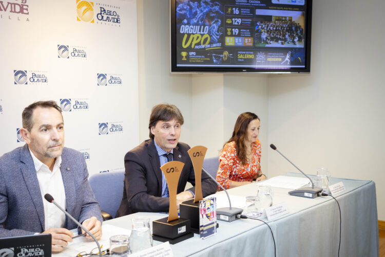 Antonio Fernández, Francisco Oliva y África Calvo
