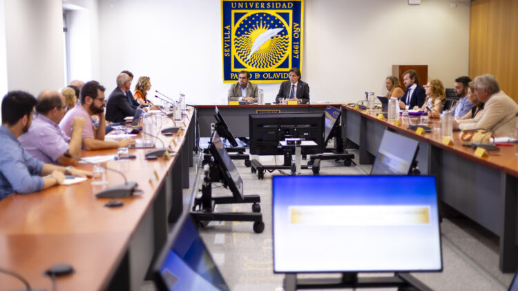 Sesión del Consejo Social reunido en el Rectorado