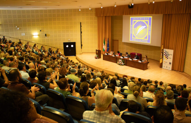 ceremonias de graduación del alumnado del Aula Abierta de Mayores