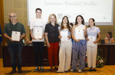 Grupo teatral 'Nihil nimis' del CColegio Salesiano Santísima Trinidad