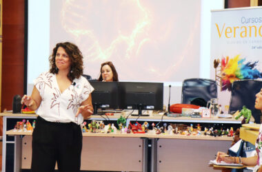 Alma Serra en la sede de los Cursos de Verano de la UPO en Carmona
