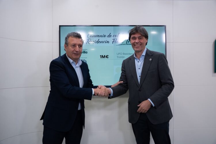 El presidente de la Diputación de Sevilla, Javier Fernández, y el rector de la UPO, Francisco Oliva.