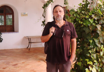 Juan Manuel Román en la sede de la UPO en Carmona