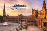 Imagen de la Plaza de España de Sevilla con el logo del congreso (NSTAR 2026)