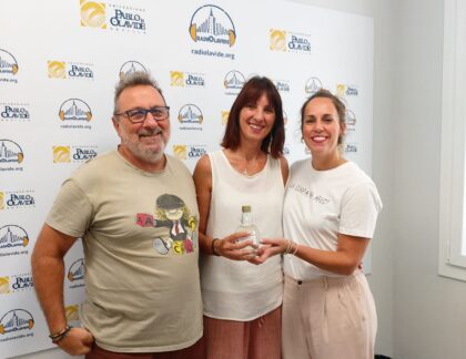 Luis Villagarcía y María José Molina con Esther Velázquez