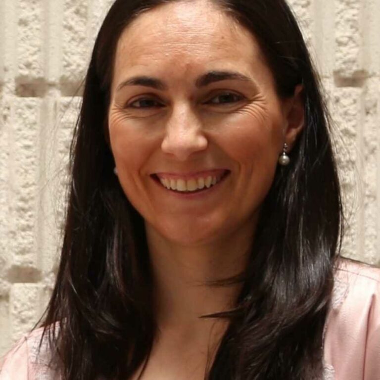 María Rosario Teva Villén