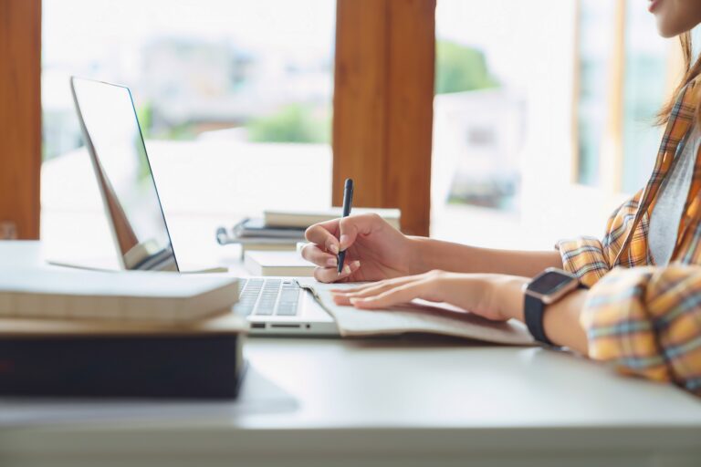 2025ci29 - Competencias digitales para formadores y tutores
