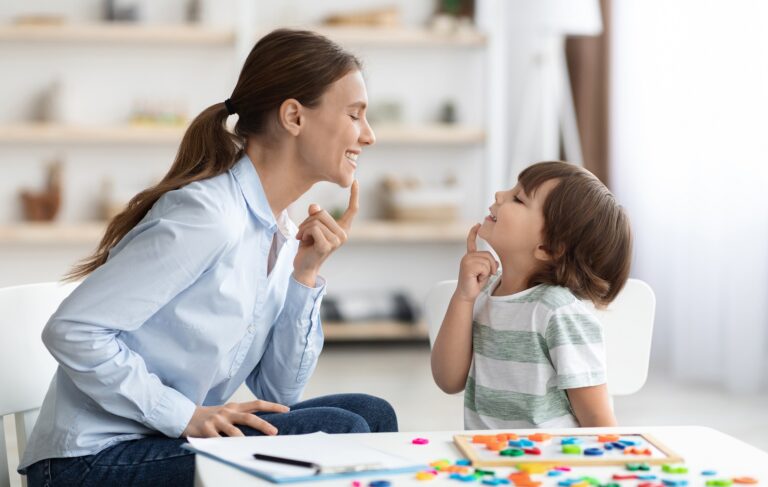 2025ci08 - Especialización en Autismo: comprensión, desarrollo, familia y estrategias de intervención