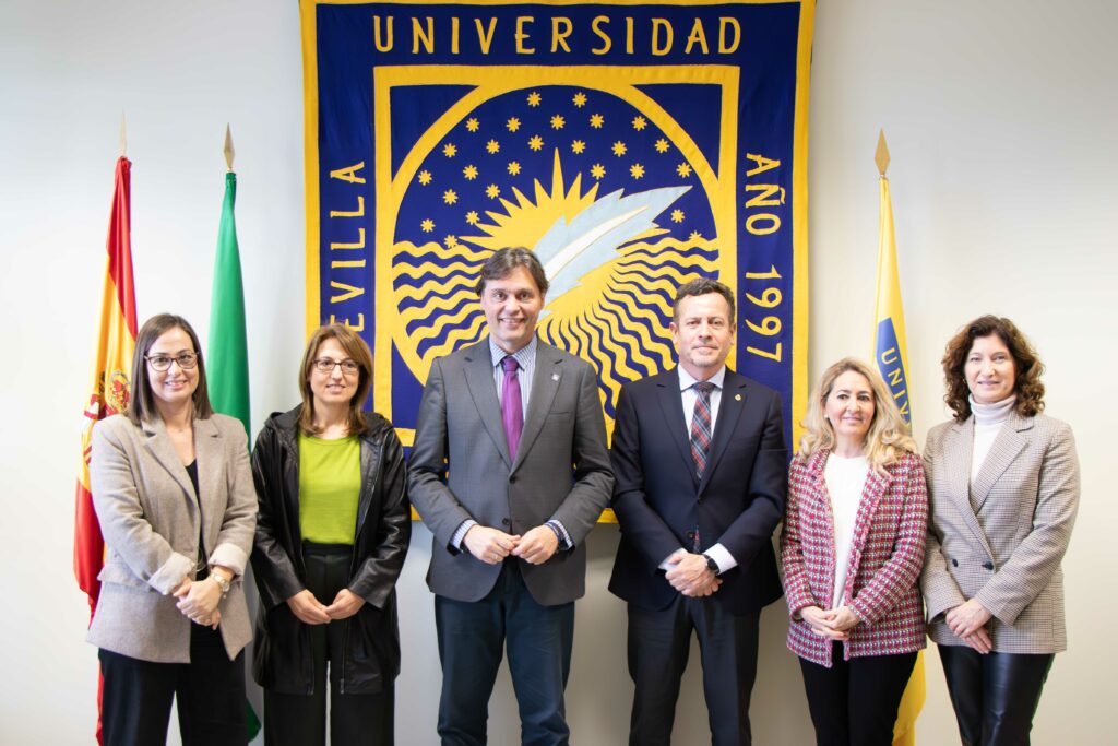 La UPO y el Colegio Oficial de Ingenieros Técnicos Agrícolas de Andalucía Occidental apuestan por las microcredenciales