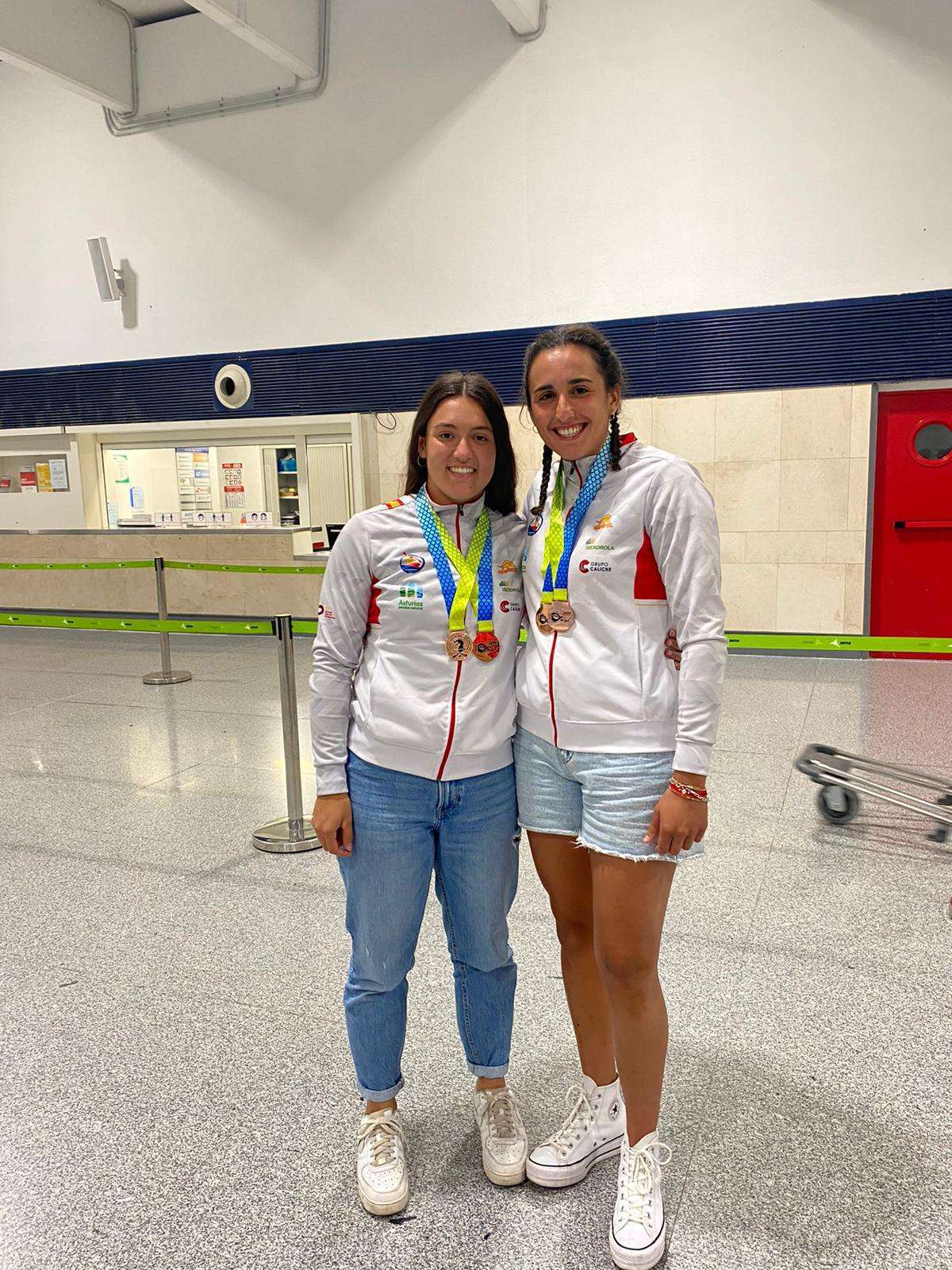 Las estudiantes de la UPO Lucía García y Marta Iglesias bronce en el Campeonato del Mundo de Barco Dragón