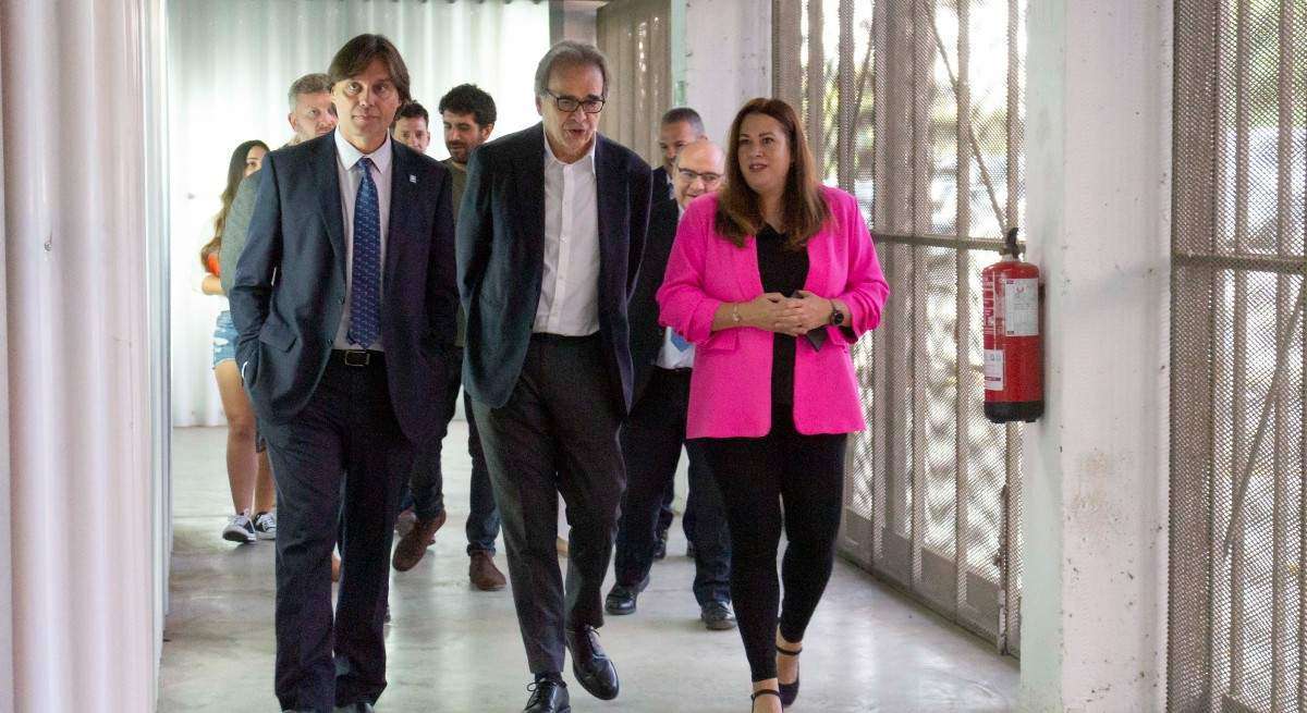 El ministro de Universidades visita la Residencia Flora Tristán