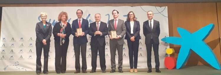 Microbank y Andalucía Emprende premian la labor realizada por el técnico responsable del CADE-UPO José María Prieto Pastor